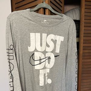 NWOT Nike long sleeve T-shirt.